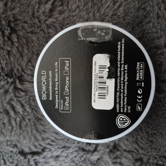 Harry Potter Book Cover Printed Earbuds! NWT and Sealed! - Picture 5 of 6